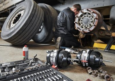 an image of Champaign truck brake repair.